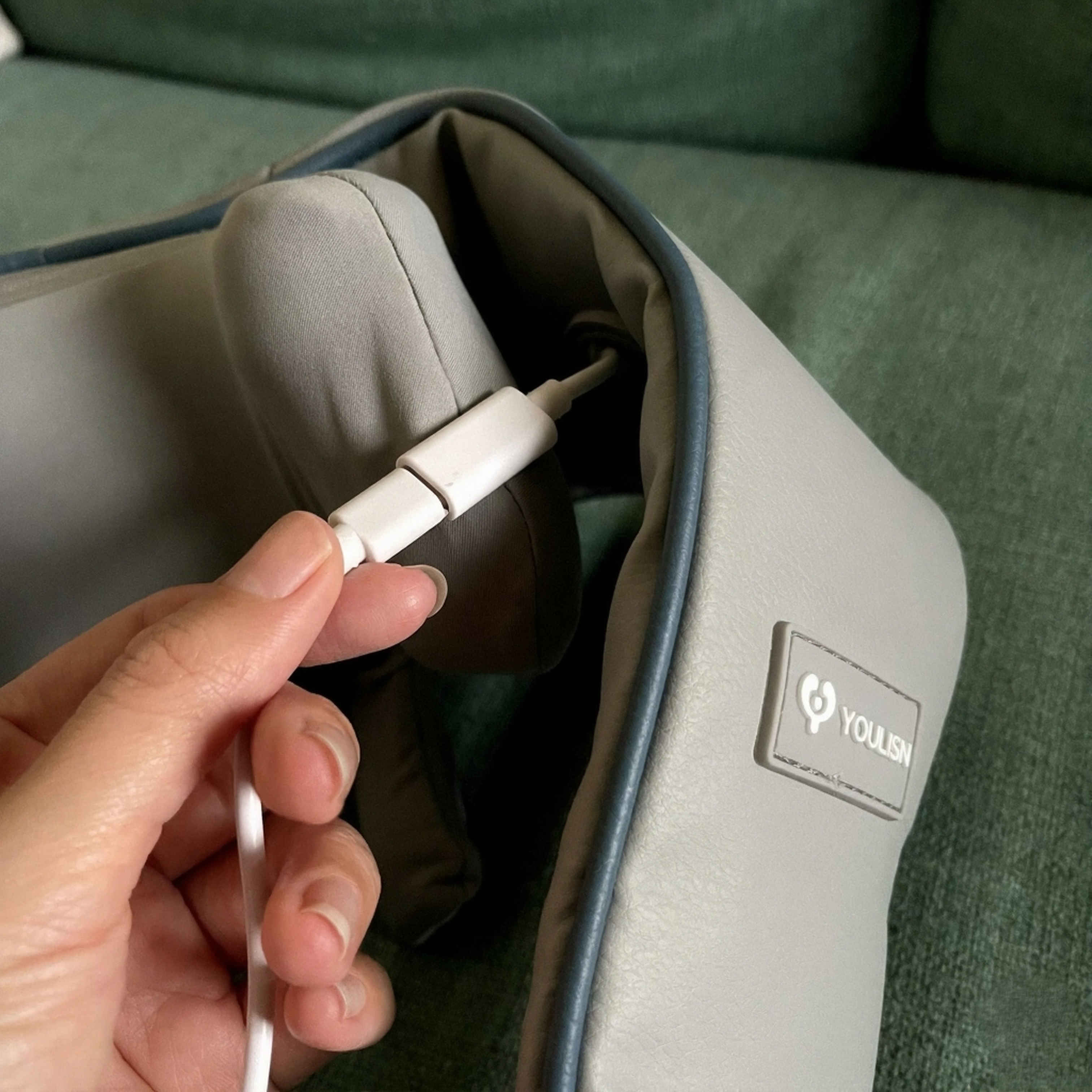 肩頸救星｜YOULISN 優力神 6D 仿手肩頸熱敷按摩神器，無線輕便全身可用，省錢放鬆不求人