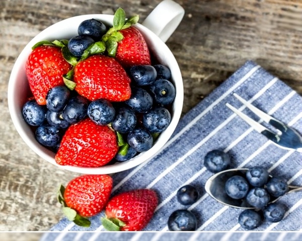 冷凍莓果開箱推薦｜天時莓果 TimesBerries｜花青素補滿滿，女生必備的安心健康點心