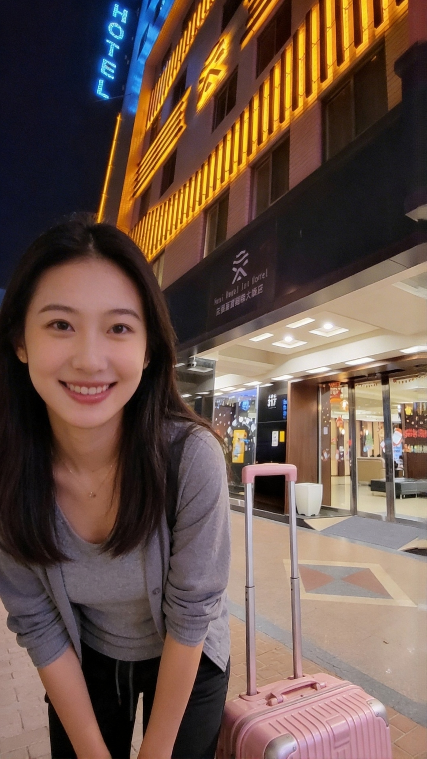 【台中住宿推薦】友愛富豪國際大飯店｜近一中商圈、附停車場，寬敞舒適的CP值好選擇