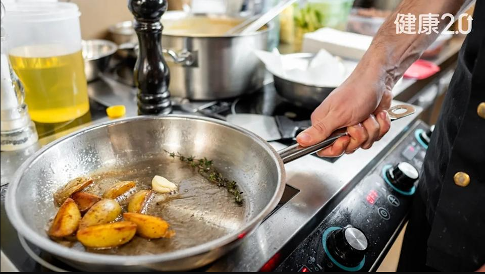 愛吃這7食物恐洗腎！營養師：高鈉比高糖可怕